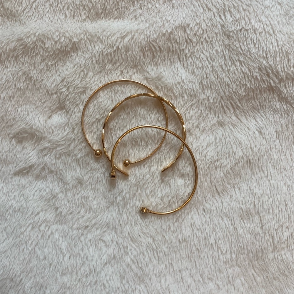 Elegant Gold Bangle Bracelet Pack
